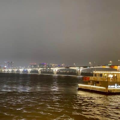 215 Cruise on Han river