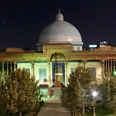 32 Shakhids memorial